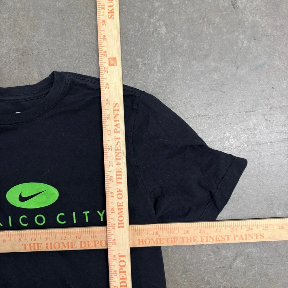 Nike Mexico City Graphic T-Shirt Mens Medium Black Lime Green Swoosh Logo Tee